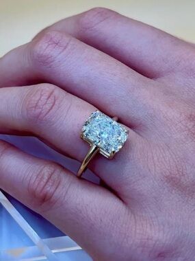 18k Yellow Gold 3ct diamond Ring